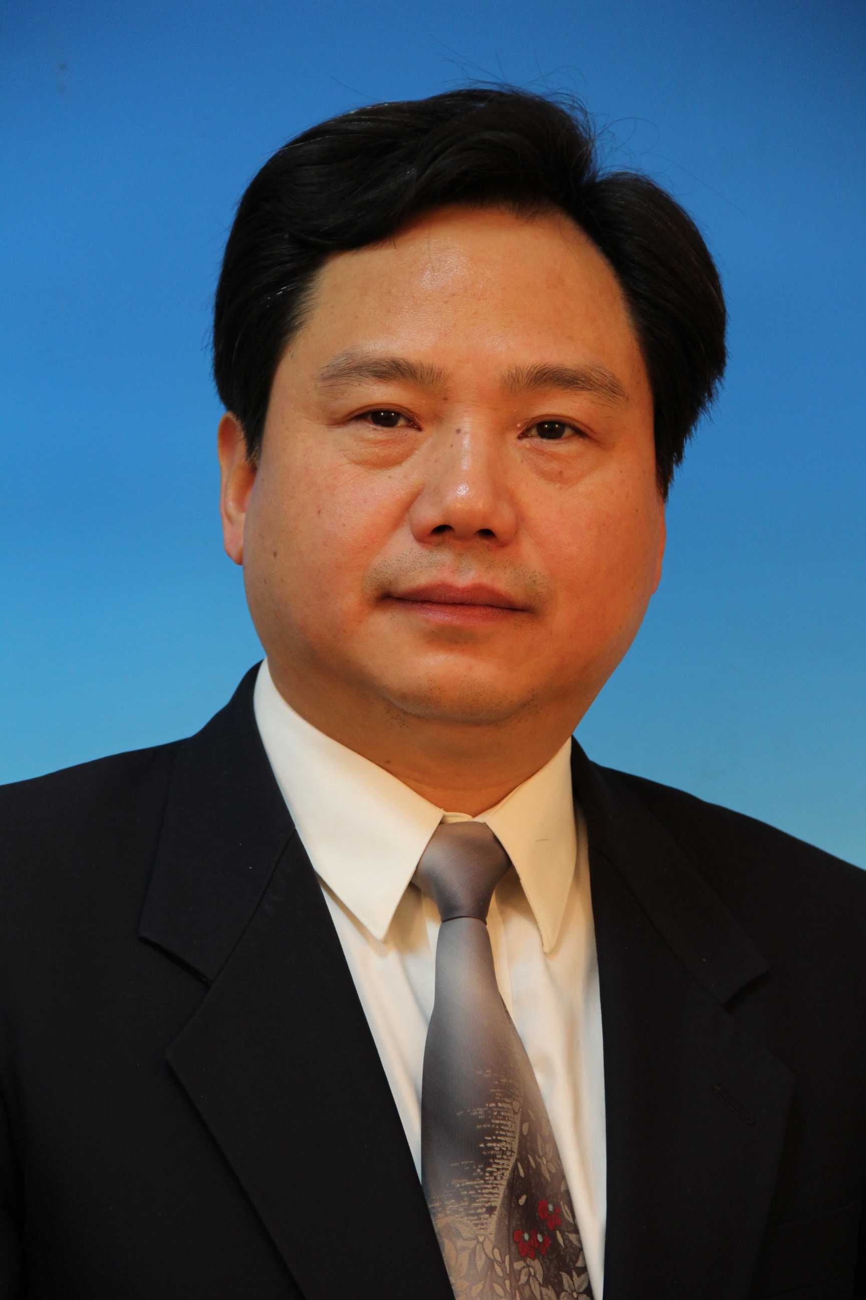 data-id="gnawsalo2u">赵克强,男,汉族,1962年11月出生,籍贯江苏镇江