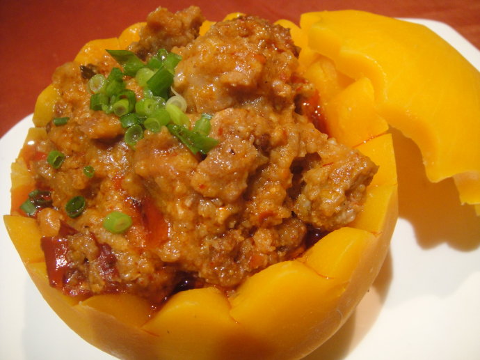 粉蒸排骨是一道以排骨, a target="_blank" href="/item/南瓜/18337"