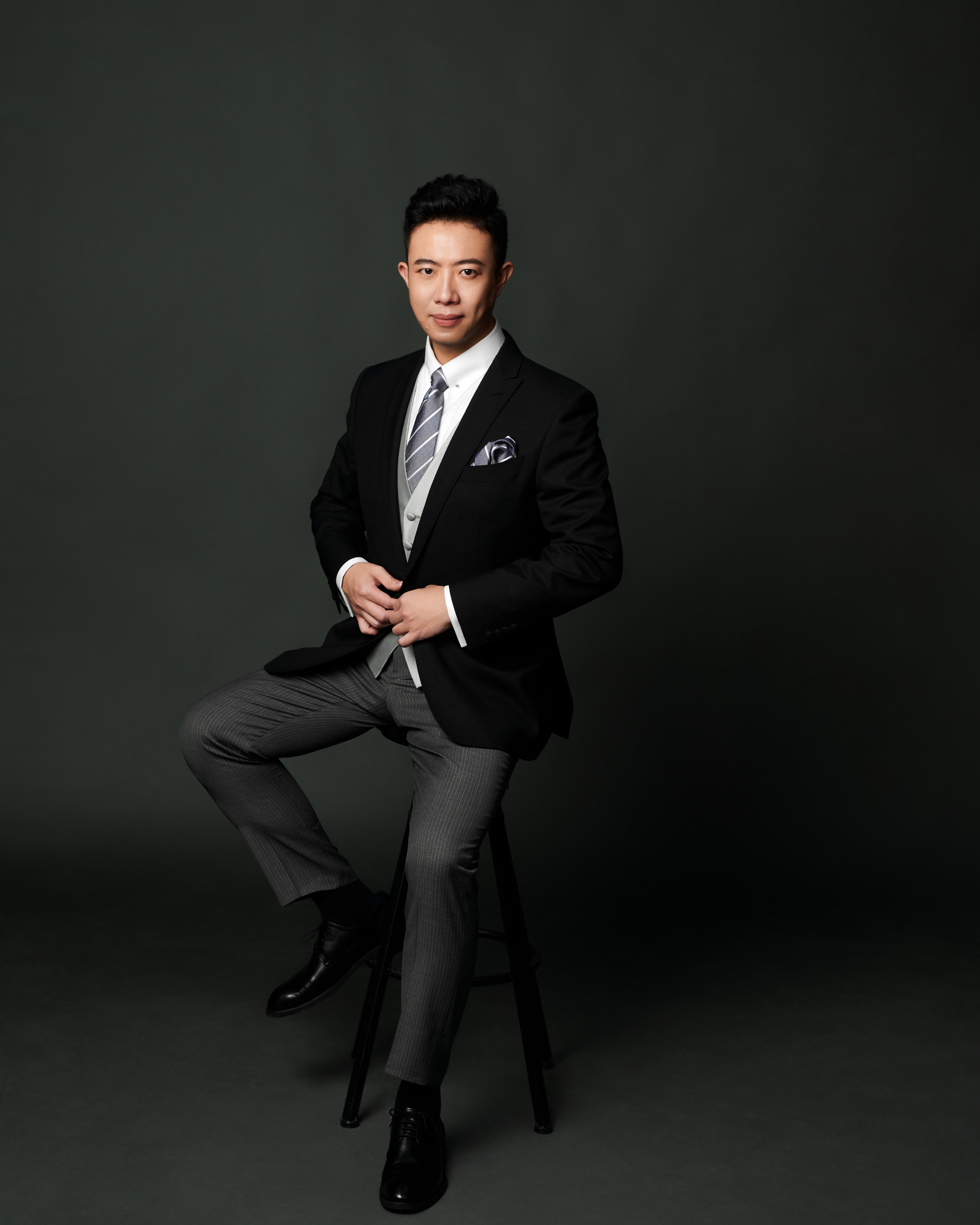  p>张岩,男,中国青年男高音歌唱家,毕业于 a target="_blank" href="