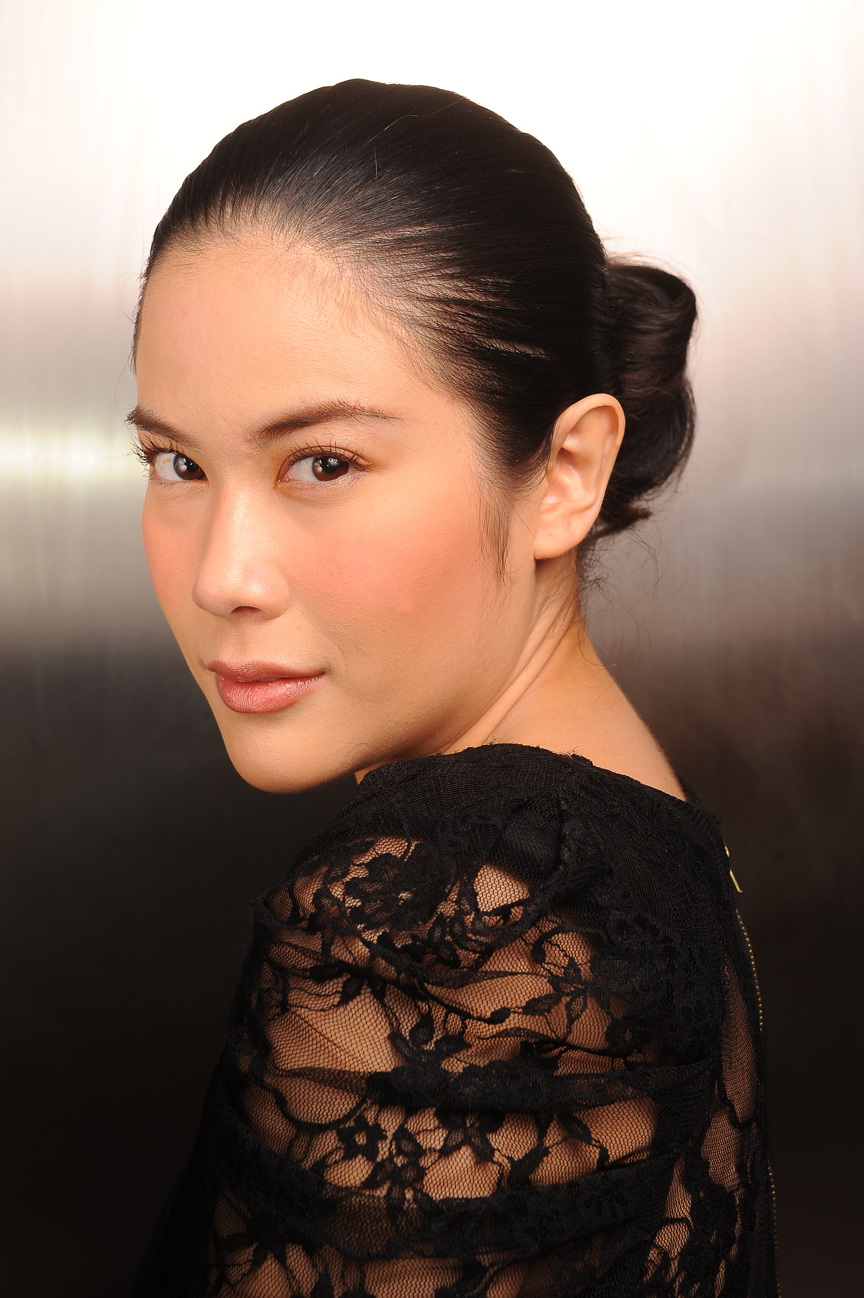  p>普洛伊·金达科特(ploy jindachote),1982年12月01日出生于泰国