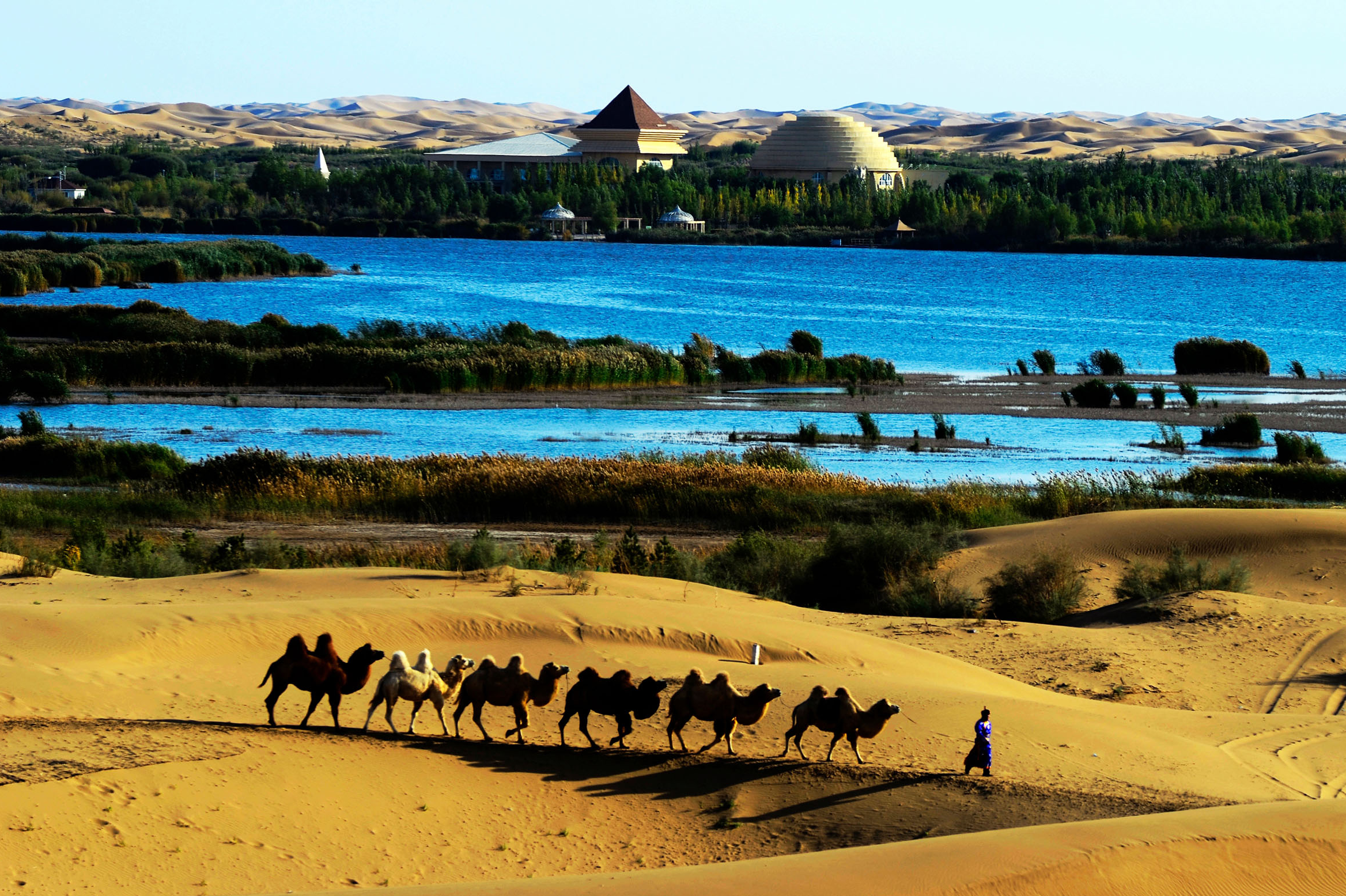 青海泽库和日国家沙漠公园