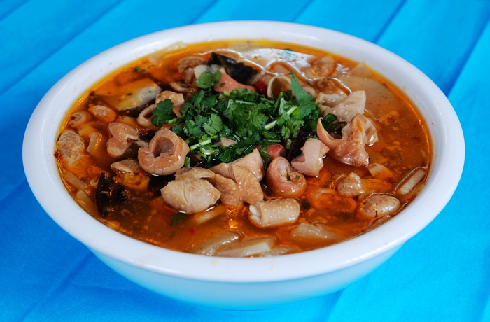  p>肥肠干饭是 a href="#" data-lemmaid="15626925">四川省 /a>南部