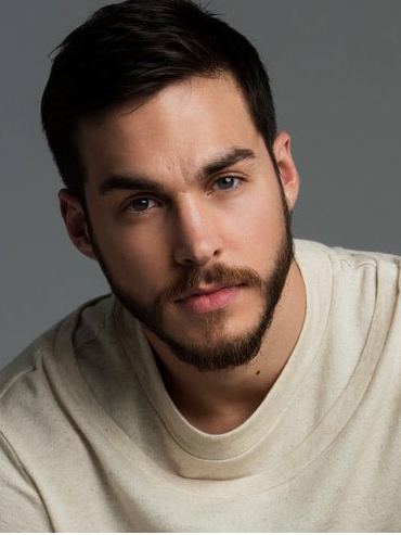 伍德(chris wood),1988年4月14日出生于美国俄亥俄州都柏林,美国演员