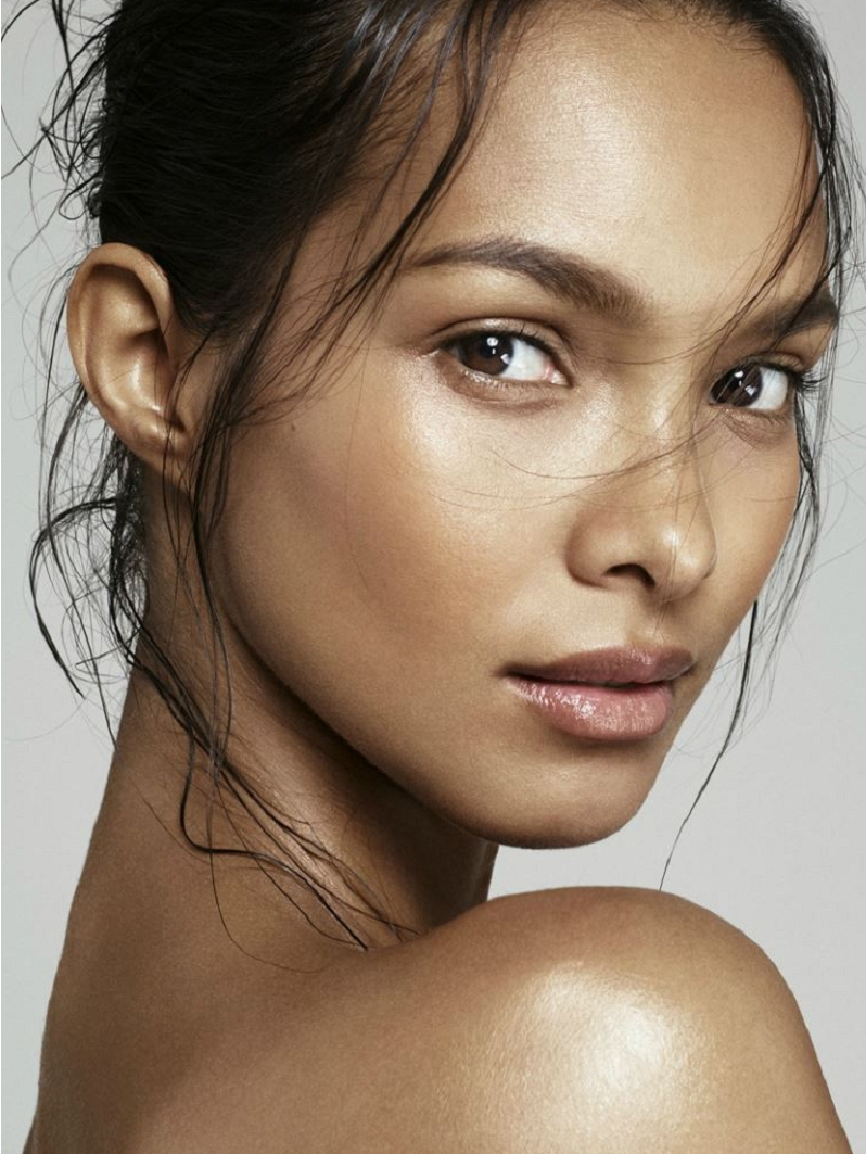  p data-id="gnwo8jhm8a">莱斯·里贝罗(lais ribeiro),1990年10月5日