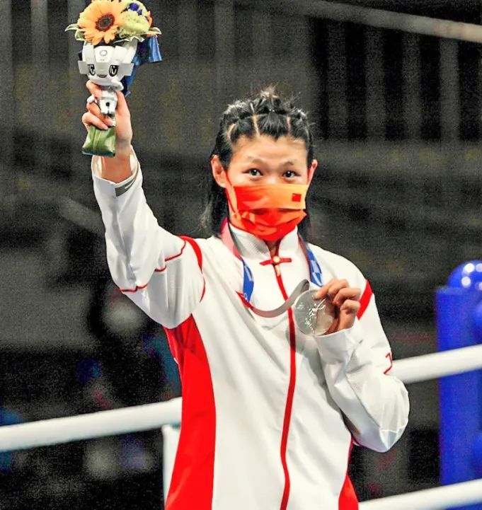  p data-id="gnaviphdl7">谷红,1988年11月6日