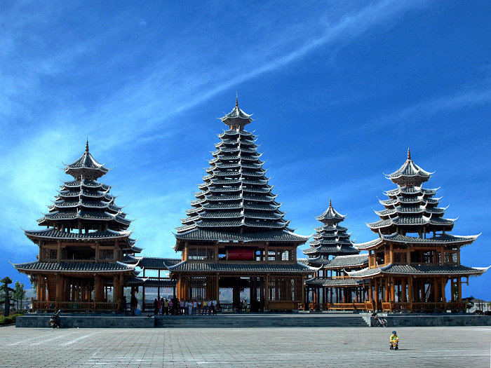  /b>鼓楼是侗乡具有地域特点的建筑物,流行于贵州