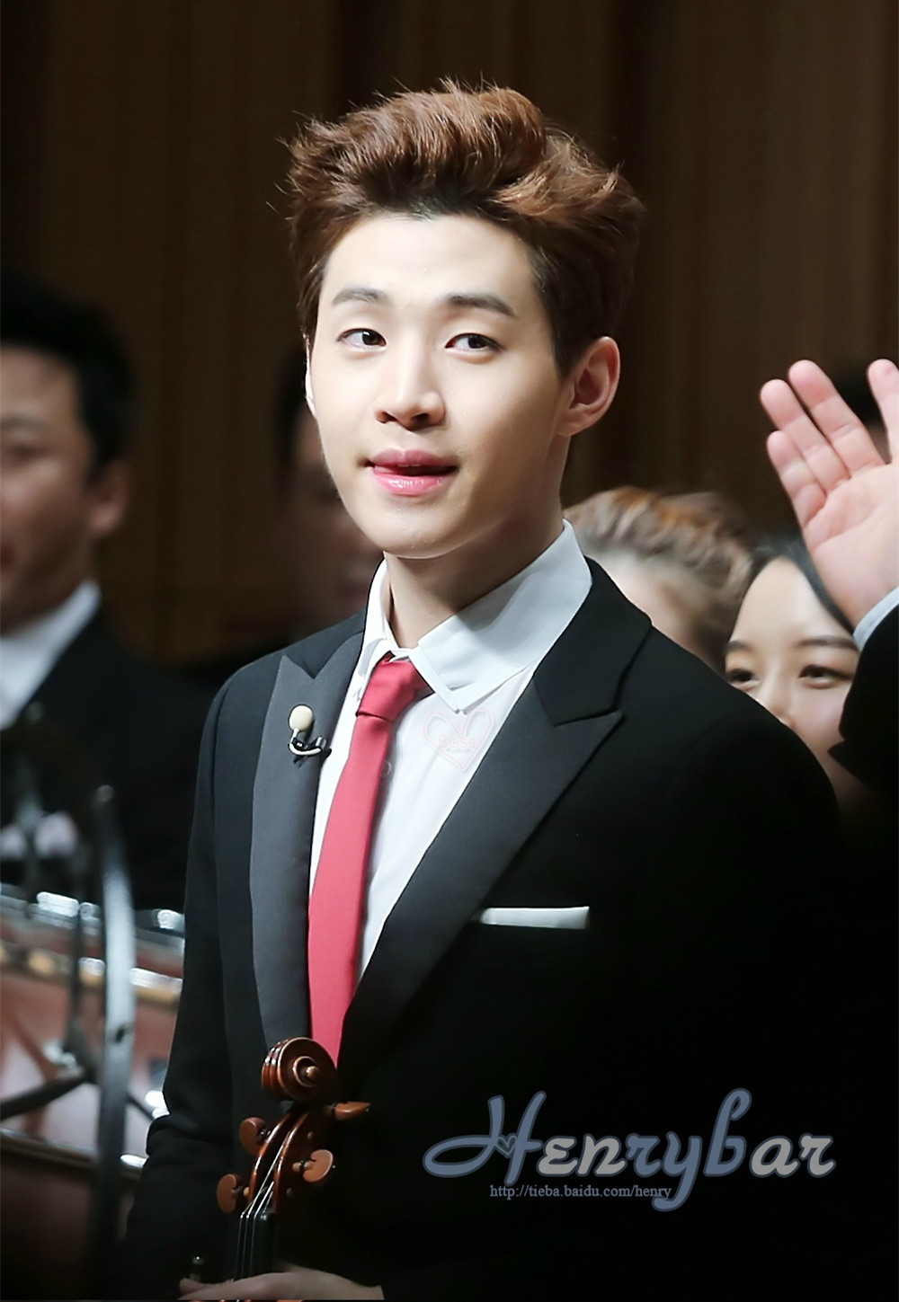  p>刘宪华(henry lau),1989年10月11日出生于加拿大,就读于伯克利音乐