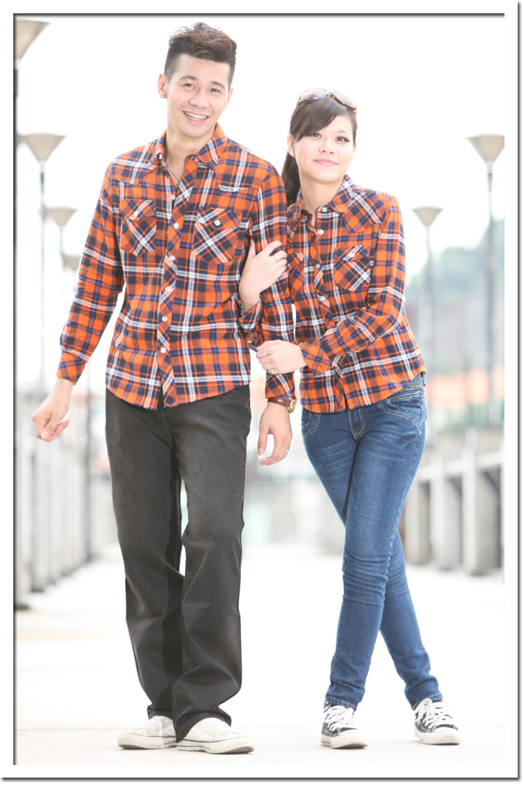 始创于2000年,国内亲子时尚品牌,属平坚制衣有限公司旗下服装品牌