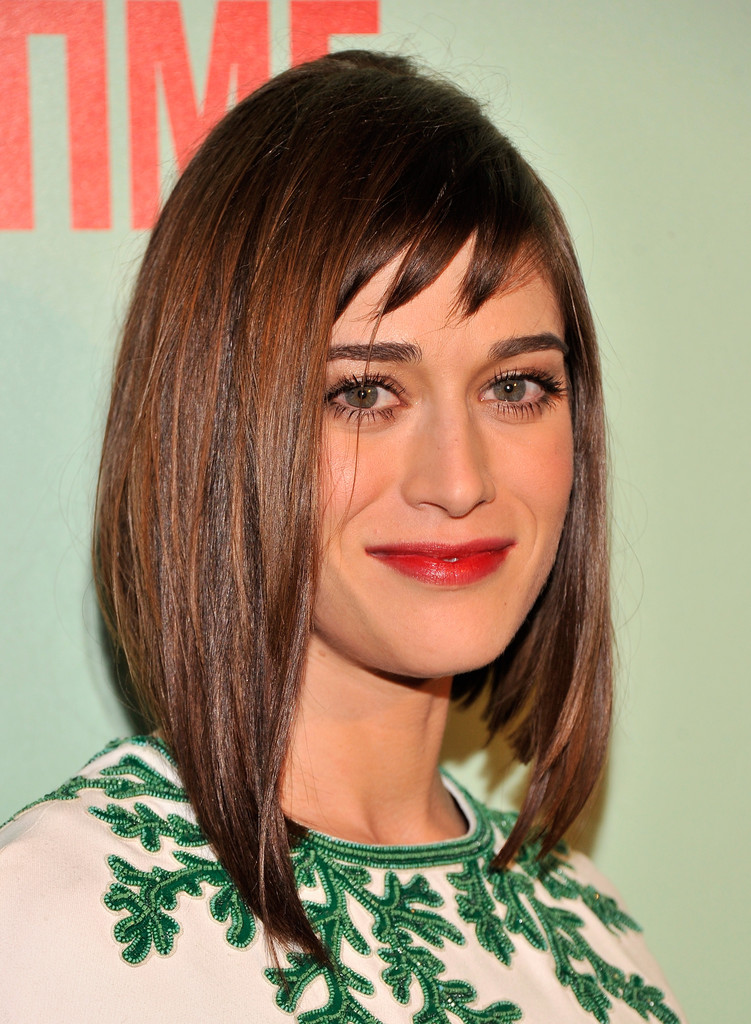  p>丽兹·卡潘(lizzy caplan),1982年6月30日出生于美国加利福尼亚州