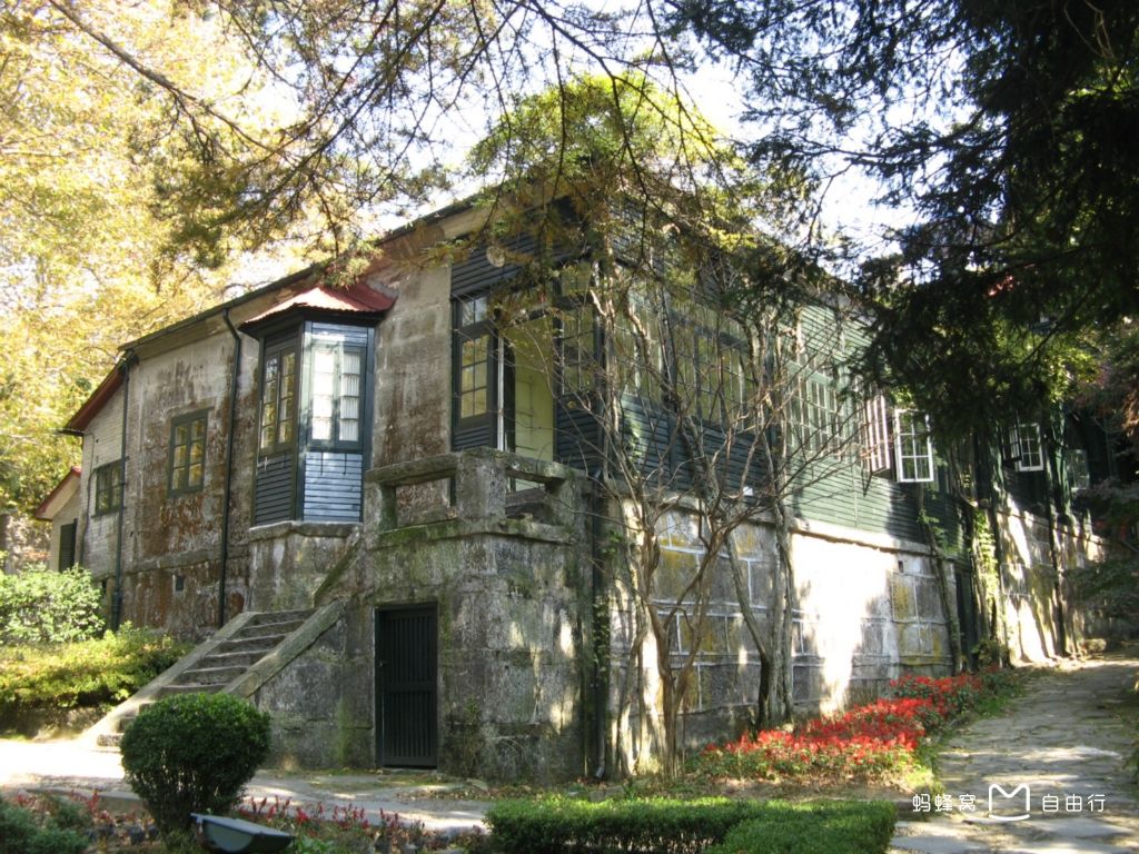  p>美庐位于江西省 a target="_blank" href="/item/九江市">九江市 