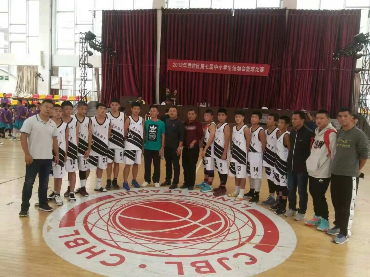  p> a href="#" data-lemmaid="2150193">秀屿区秀山中学 /a>坐落于 a