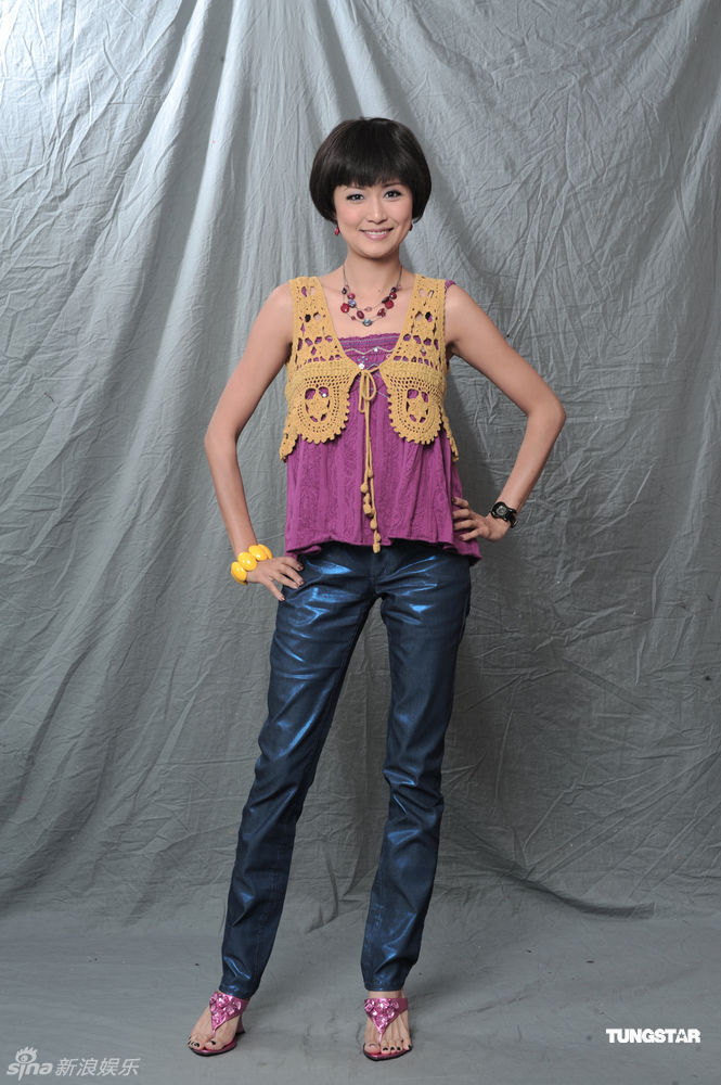  p>罗敏庄(lo man chong, mimi),1974年12月30日出生在九龙何文田爱民