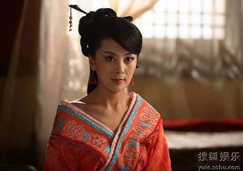 ">黄健中 /a>执导, a target="_blank" href="/item/袁立/512623"