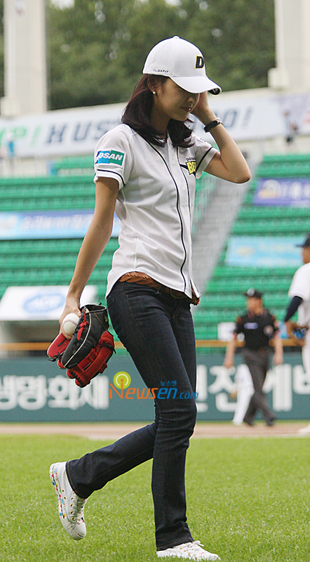  p>苏怡贤,1984年8月28日出生于韩国全罗北道全州市,韩国女演员,主持