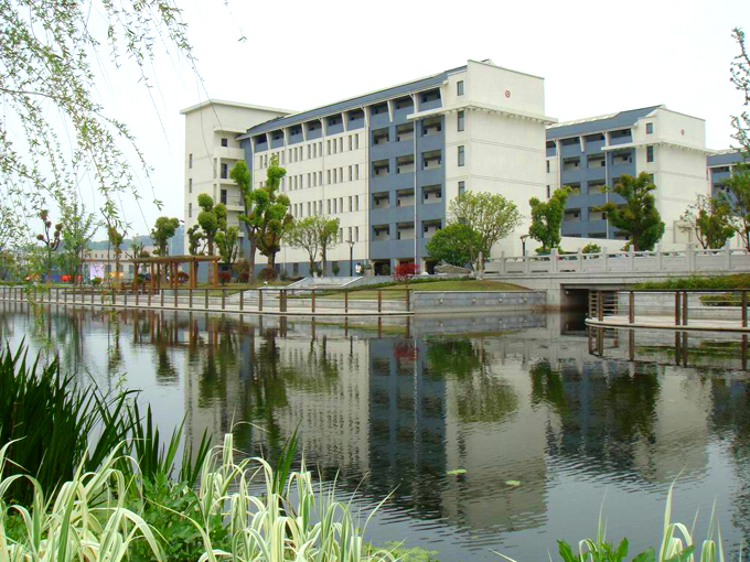 苏州科技大学