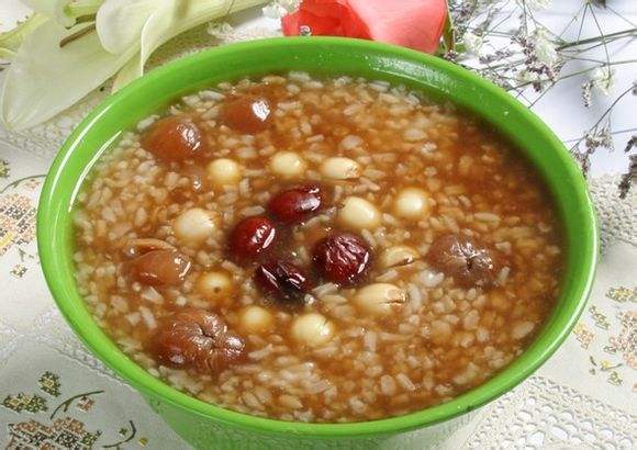 扁豆红枣粟米粥