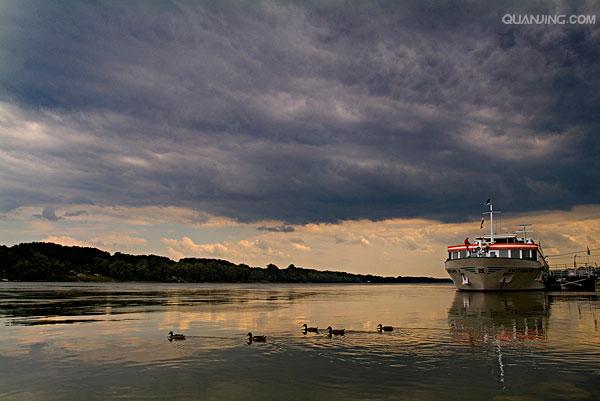 在欧洲河流中长度仅次于 a target="_blank" href="/item/伏尔加河