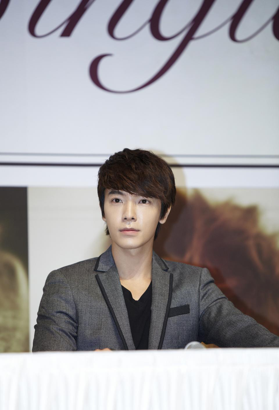  p>李东海(lee dong hae),1986年10月15日出生于韩国全罗南道木浦市