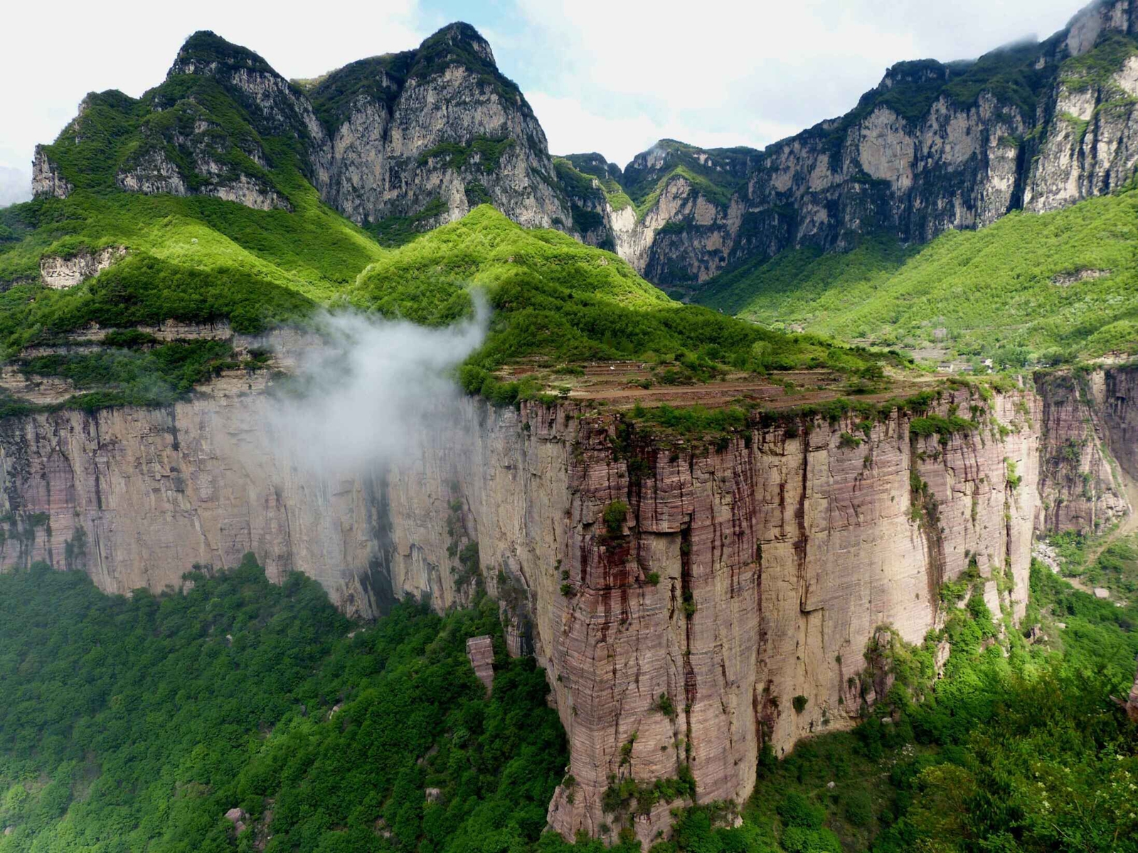 平阴八里沟景区图片