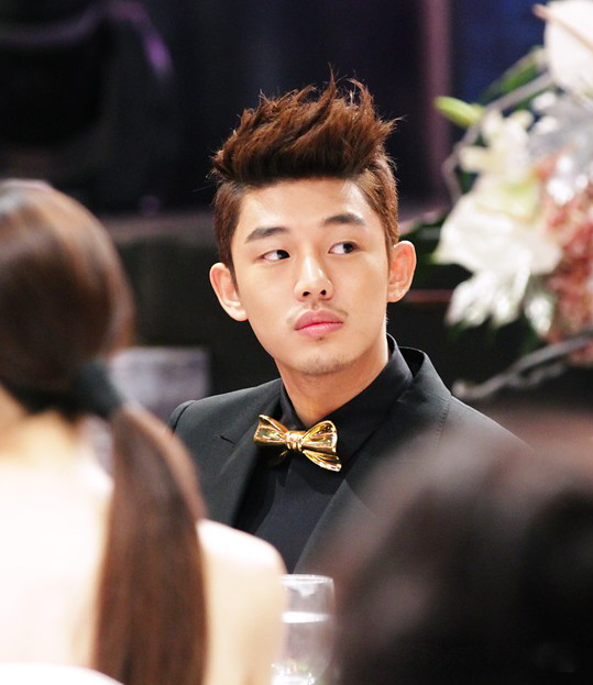 yoo ah in) /i>,1986年10月6日出生于韩国大邱,韩国男演员