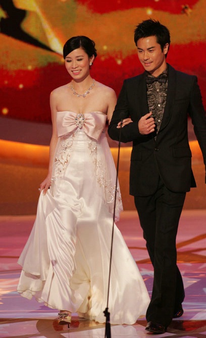  p>佘诗曼,1975年5月28日出生于香港,中国香港女演员,毕业于 a target