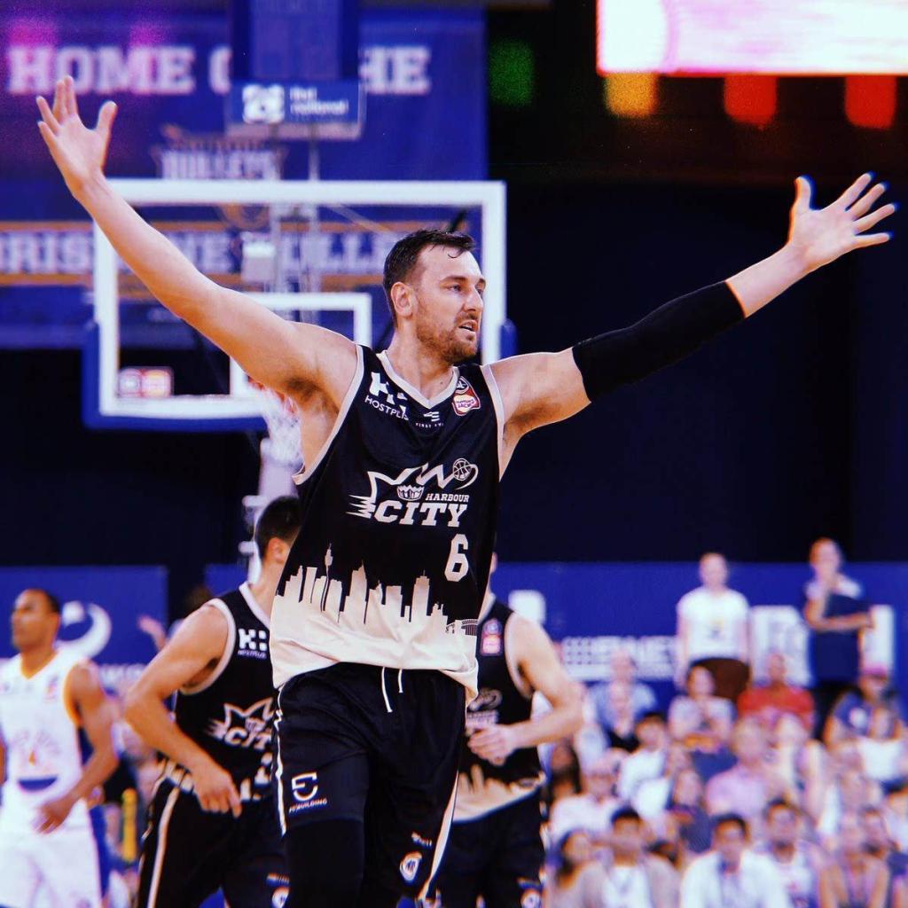  p>安德鲁·博古特(andrew bogut),1984年11月28日出生于 a href="#">