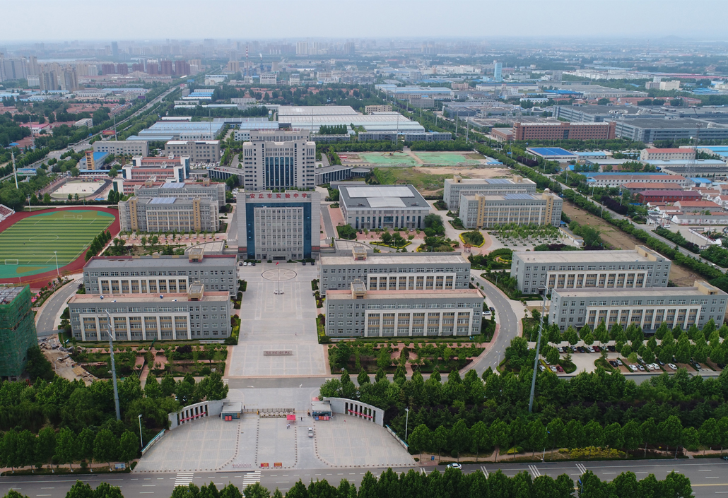 山东省安丘市实验中学