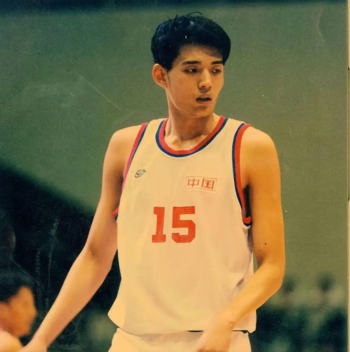  p>巩晓彬,1969年11月23日出生于山东济南,前中国职业篮球运动员,教练