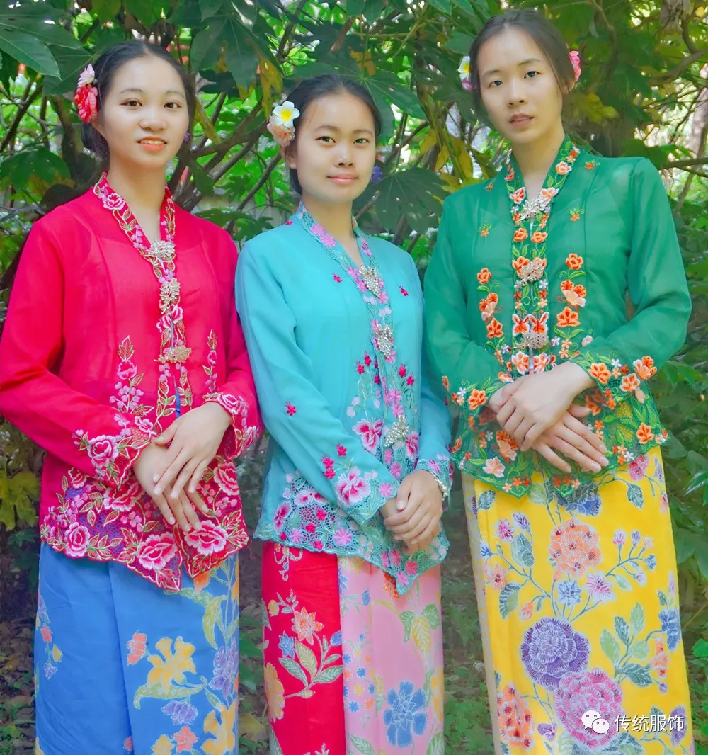 峇峇娘惹们的服饰 南洋岛屿中的一缕薄纱 百科ta说