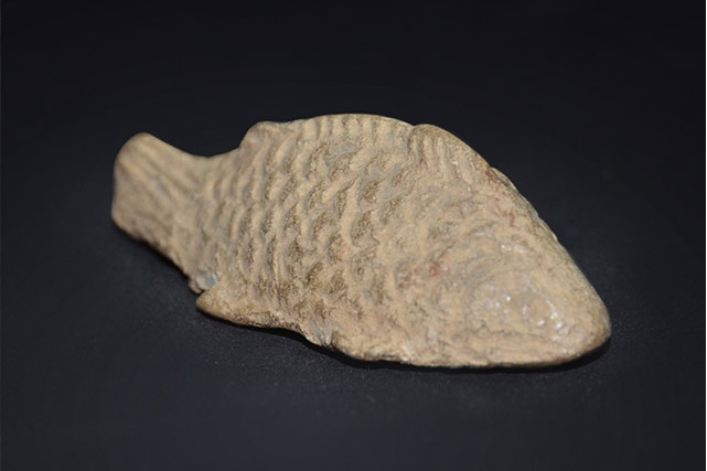  p>灰陶鱼是一件唐代的文物. /p>