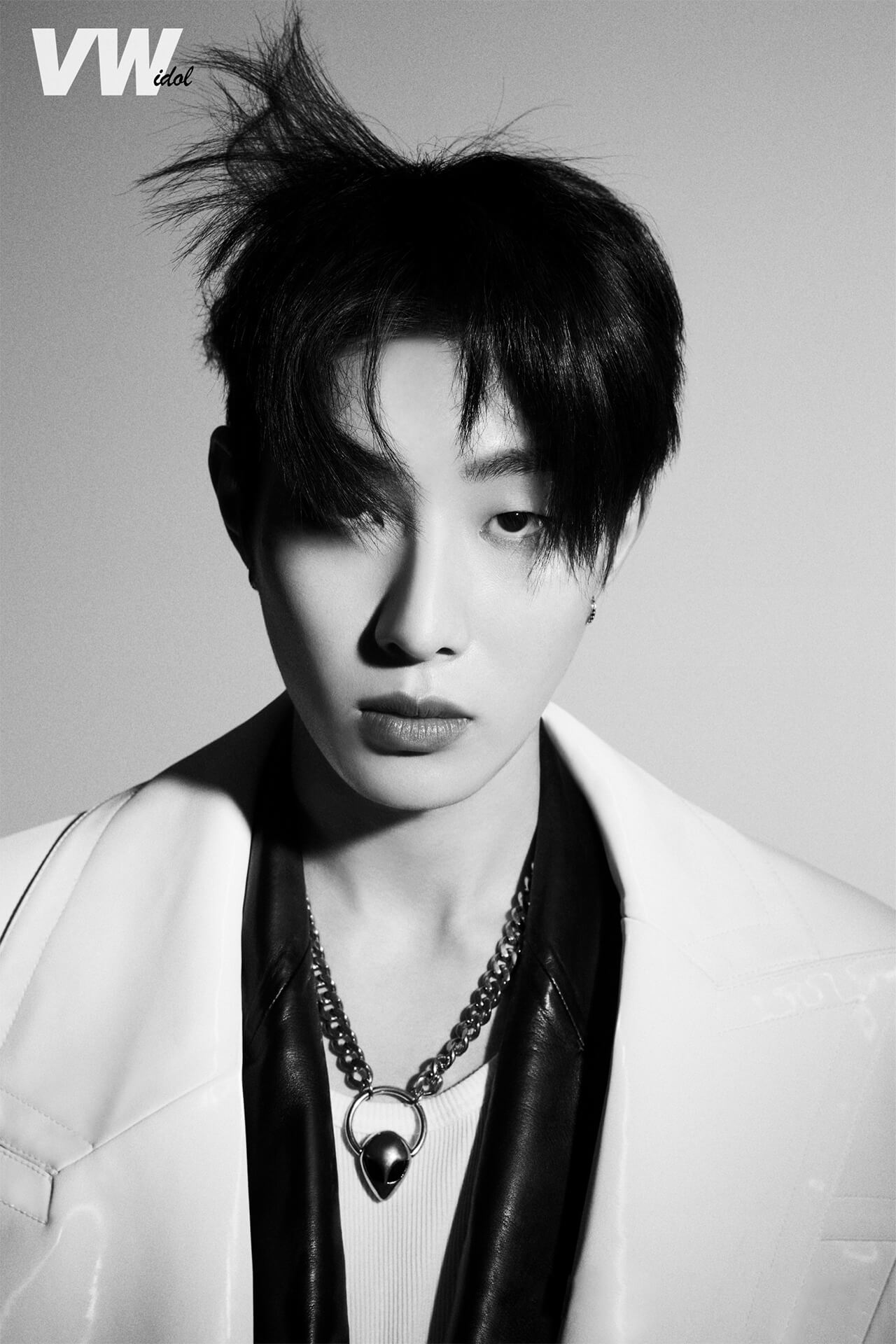  p>奥斯卡(oscar),本名王政熊,1998年7月30日出生于巴西圣保罗,歌手.