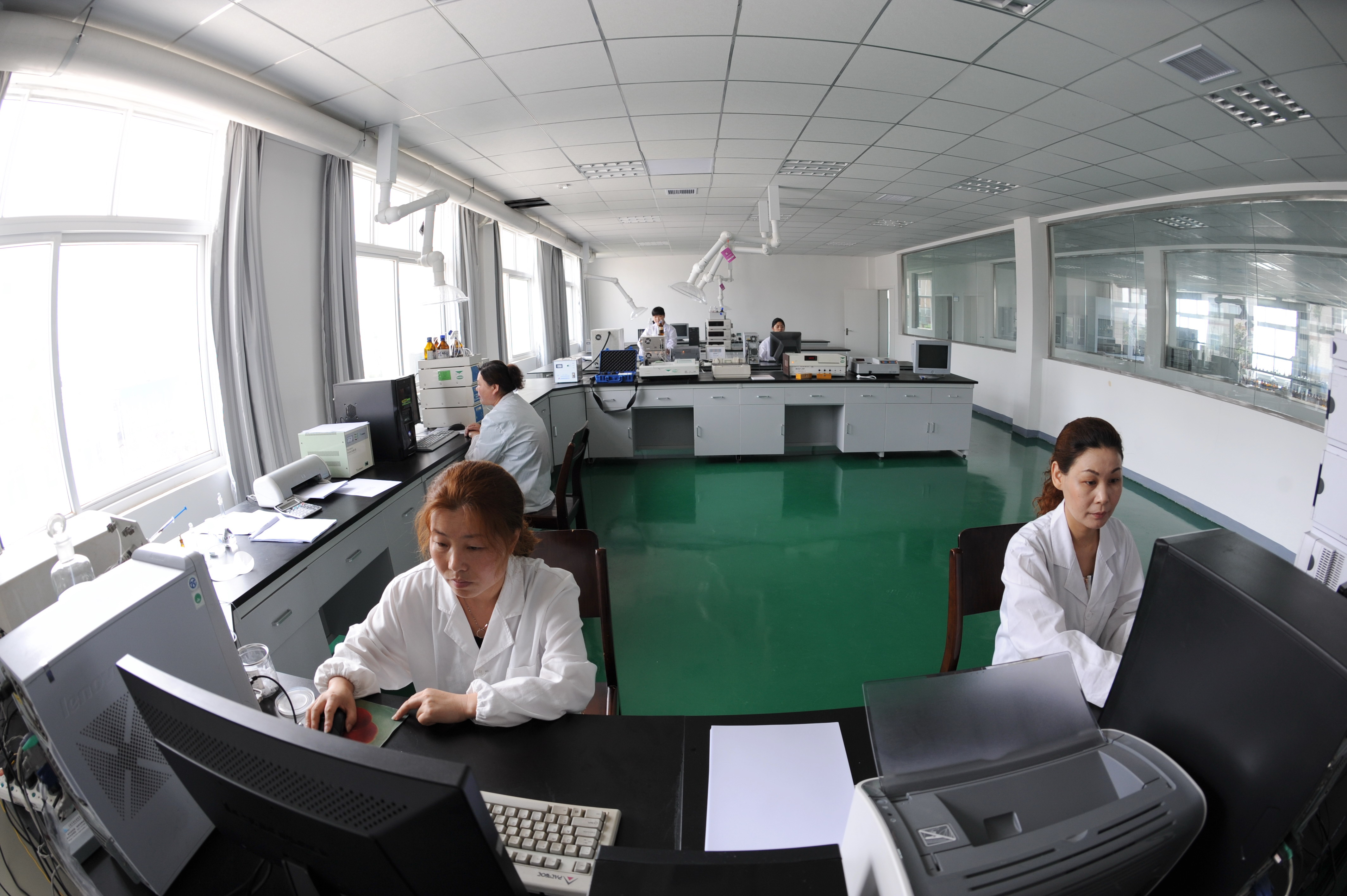 企业,成立于2002年3月,隶属于东信医药集团,占地面积100亩,按药品gmp