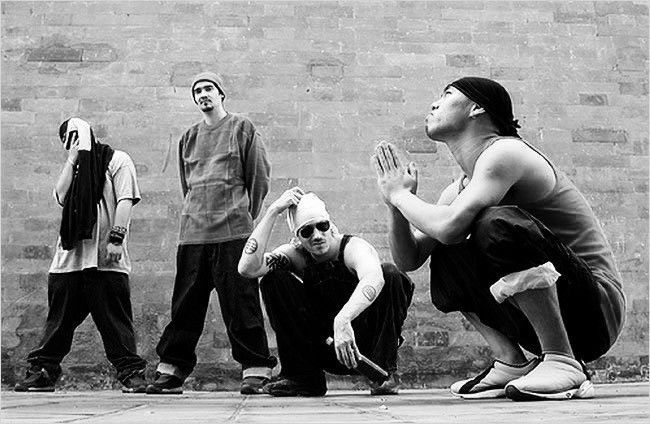 19日发行的音乐专辑,共收录15首歌曲,由mel "herbie" kent担任制作人