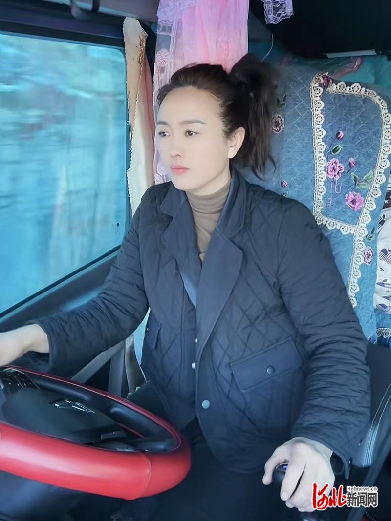 id="u60p5nmobygv">李润兰,河北张家口阳原县人,现为一名货车司机
