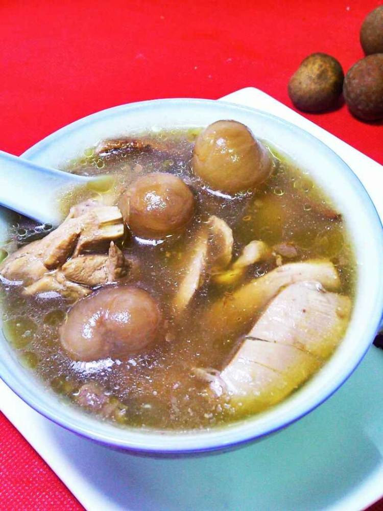 桂圆煲鸡汤