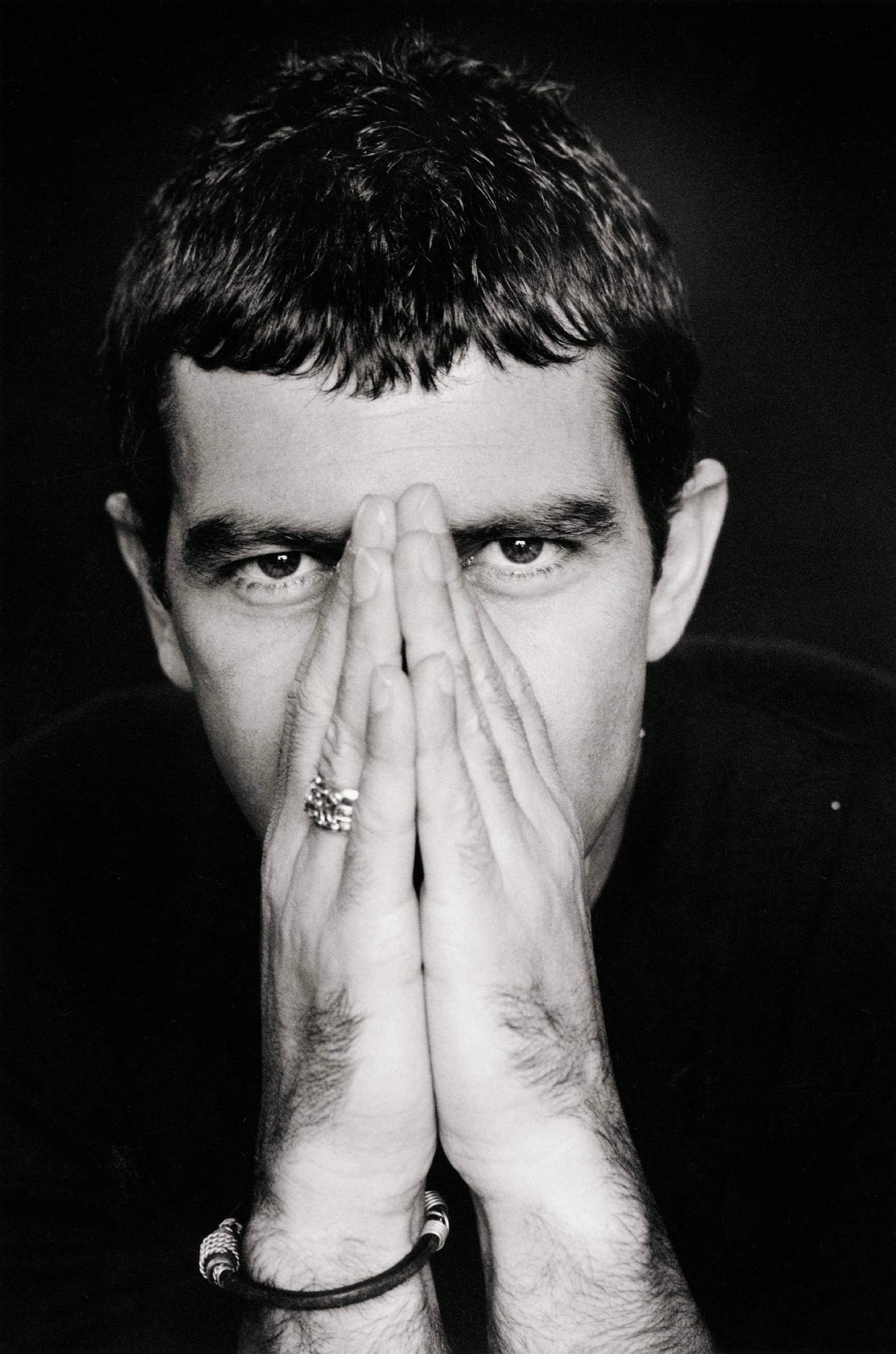  p>安东尼奥·班德拉斯(antonio banderas),1960年8月10日出生于