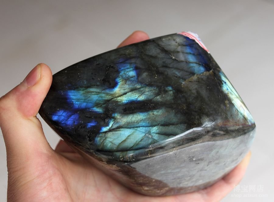 data-lemmaid="69398">传说 /a>中代表十二个月出生的人们的诞生石