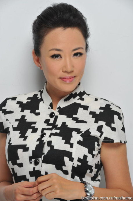  p>马丽,1966年3月15日出生于北京,毕业于 a target="_blank" href="