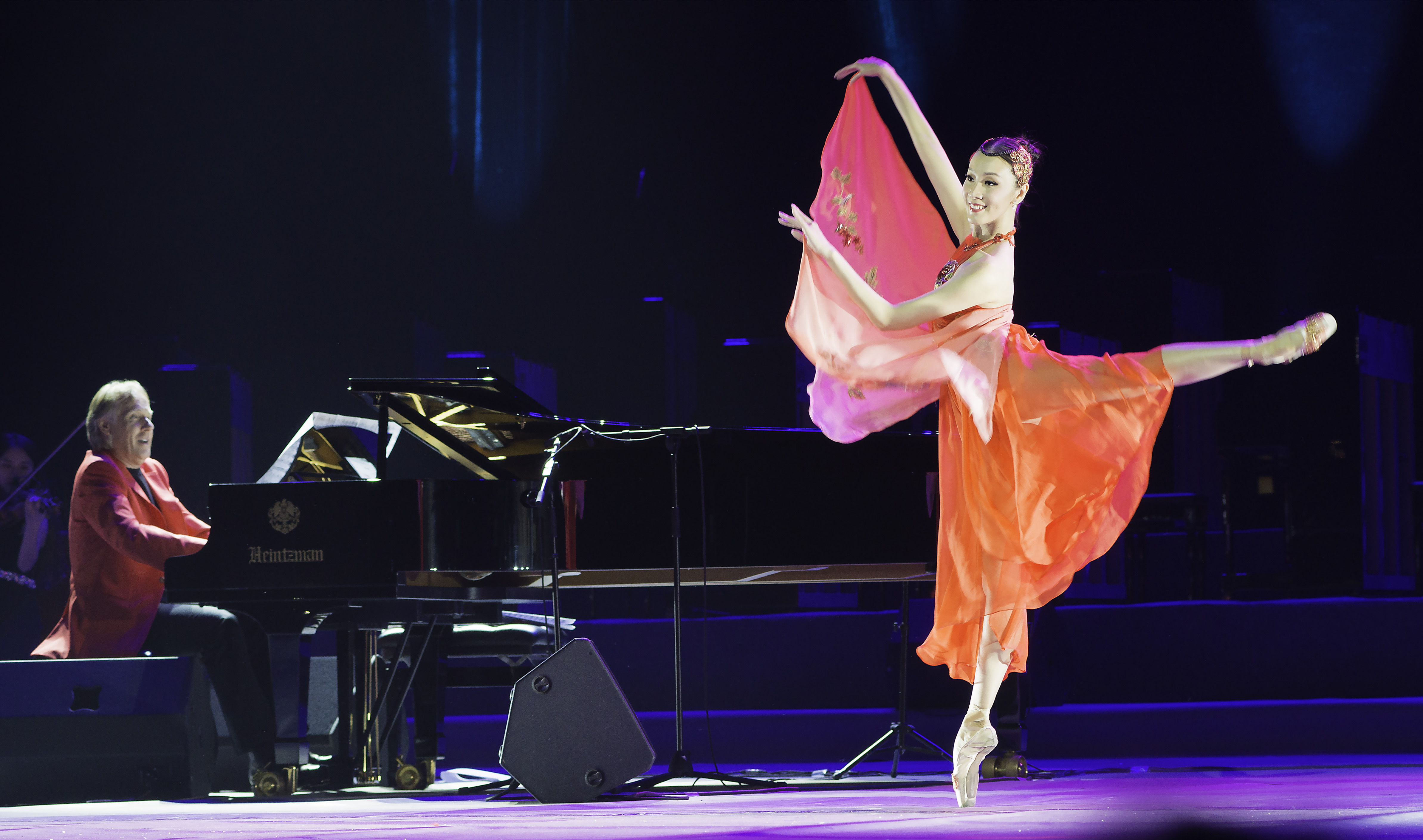  p>邱思婷,著名旅德芭蕾舞蹈家,艺术制作人,被西方媒体高度赞誉为"