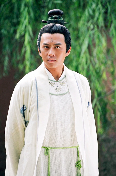 是广州东方明珠影视文化发展有限公司2005年出品的古装悬疑推理剧