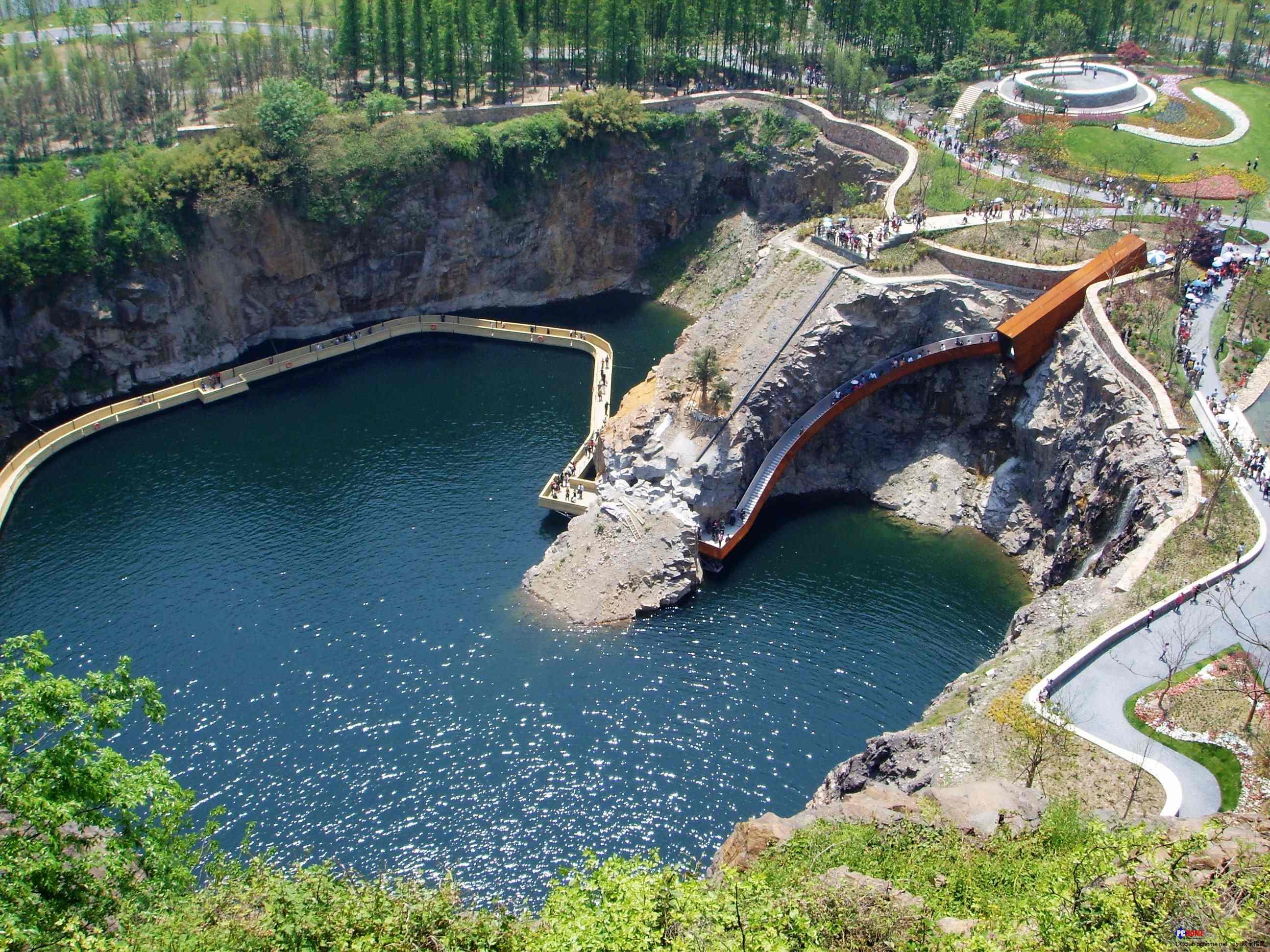 上海辰山矿坑花园