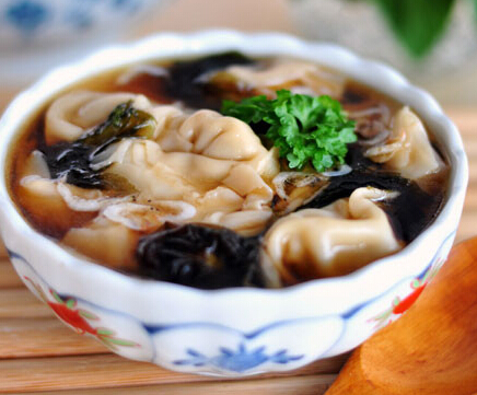 原汤乌鸡大馄饨