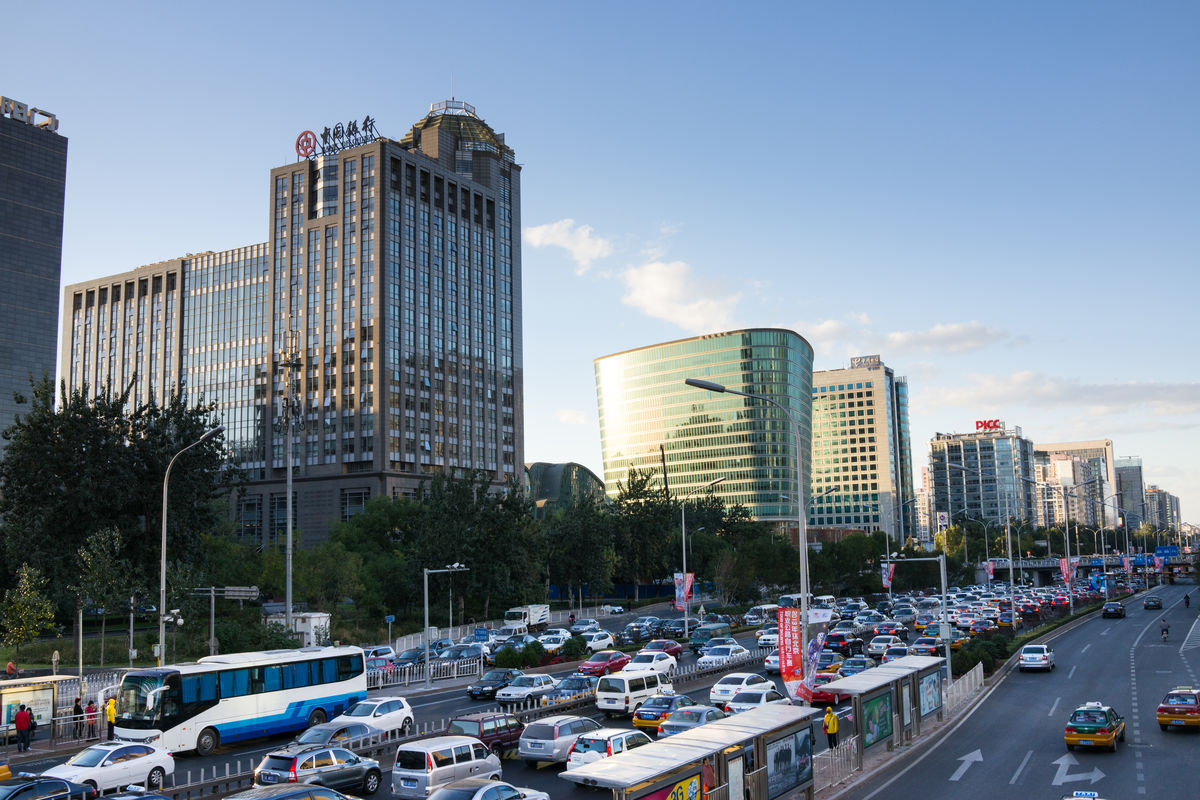  p data-id="gnyuqkwruw">朝阳门桥位于北京市朝阳门内大街,朝阳门外