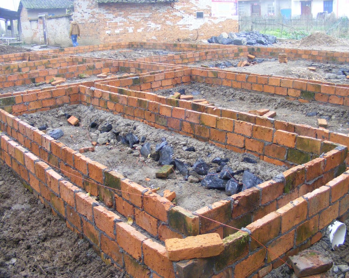 振陷(建筑 名词)振陷,是指在在振动荷载作用下地基和填土所出现的永久