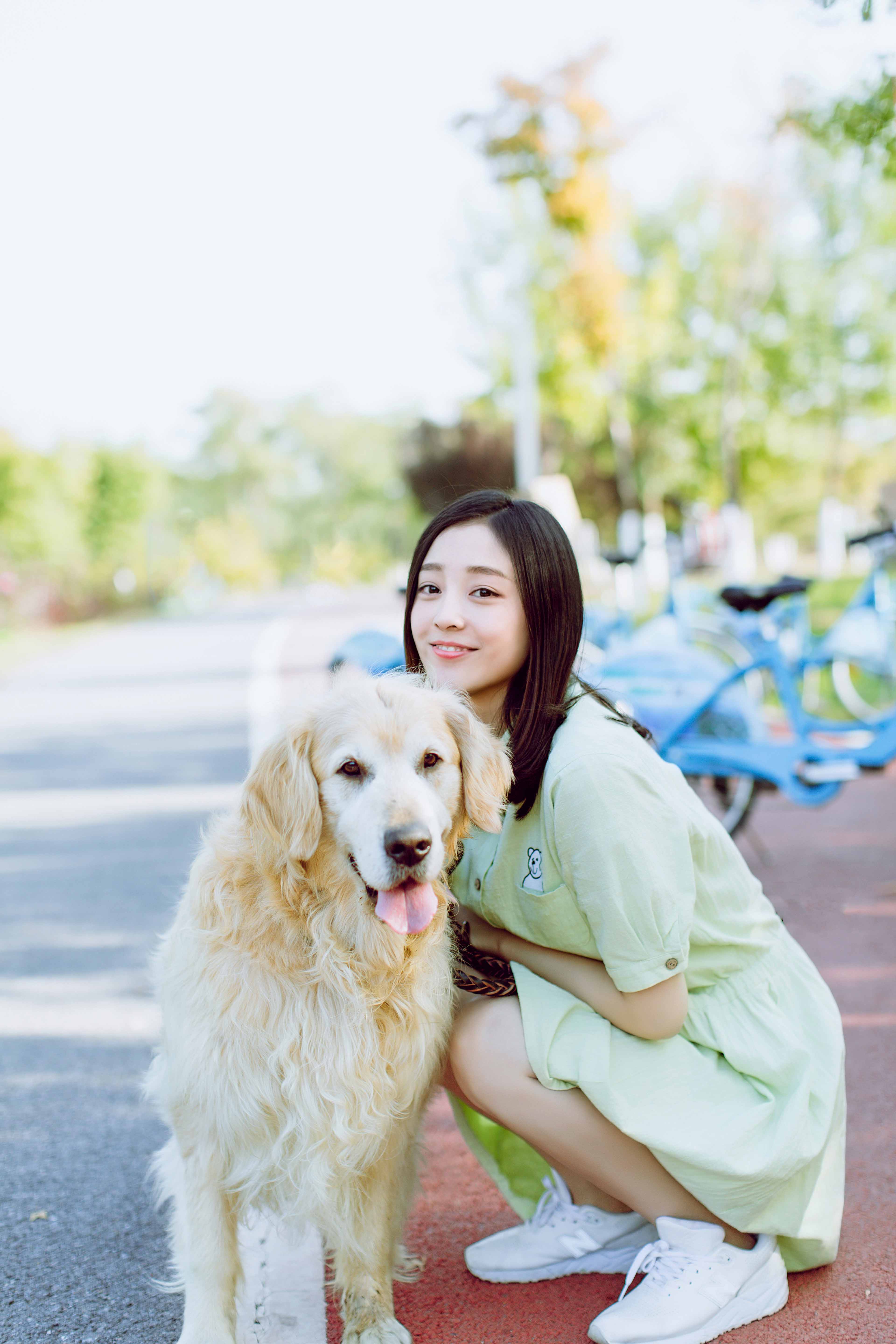 id="gnx2qpxkjc">何花,5月19日出生于湖北省十堰市,中国内地女演员