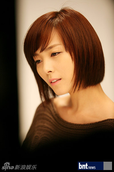  p>闵先艺(         ,min sun ye),1989年8月12日生于韩国釜山,韩国女