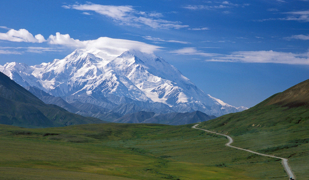  p>邦马大雪山位于 a target="_blank" href="/item/云南">云南 /a>省