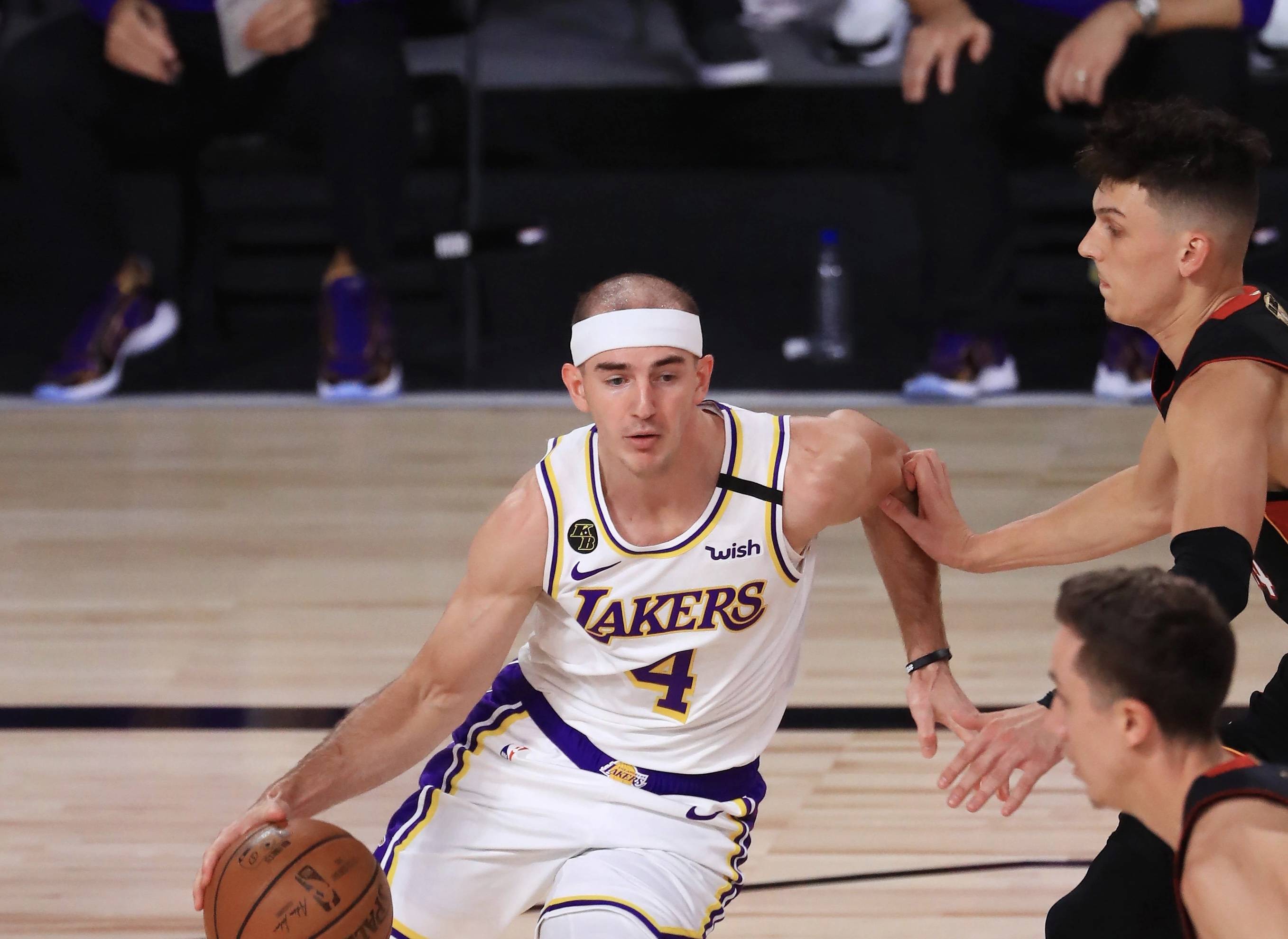  p data-id="gnco06r6wd">亚历克斯·卡鲁索(alex caruso),全名