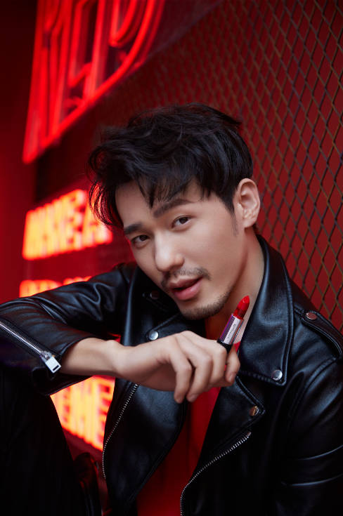 每日白宇资讯精选｜放肆惹火，“宇”众不同！美宝莲纽约 (Maybelline New York) 携白宇共迎新年惹火系列燃爆来袭！_百科TA说