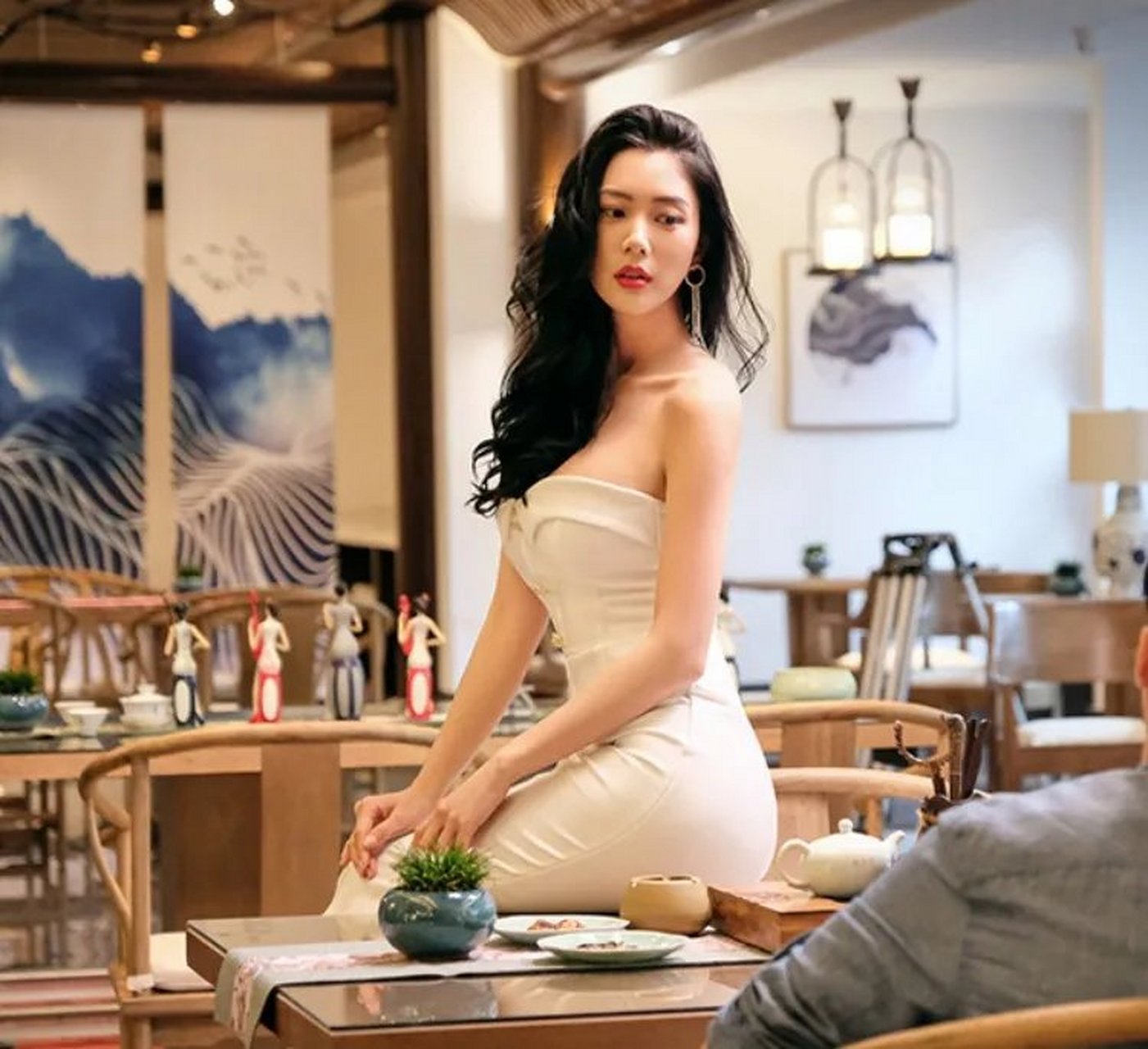data-ctrid="uoszo7xhstcr">ellie是电影《大红包》中的人物,由克拉拉
